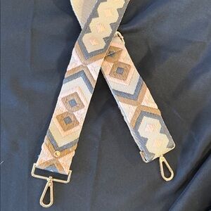 NWOT Pom Pom London Strap Mosaic Style